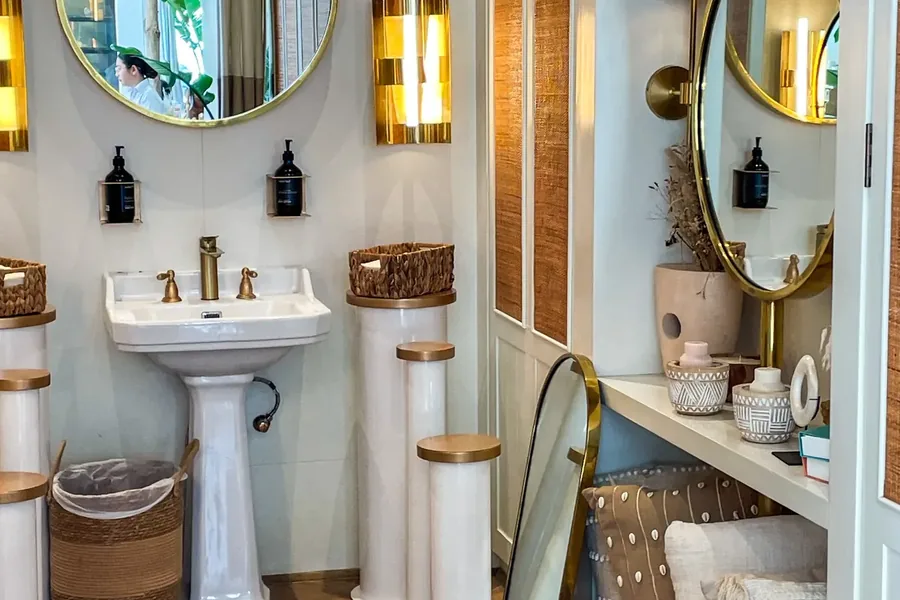 Hospitality bathroom setting with coordinated fittings